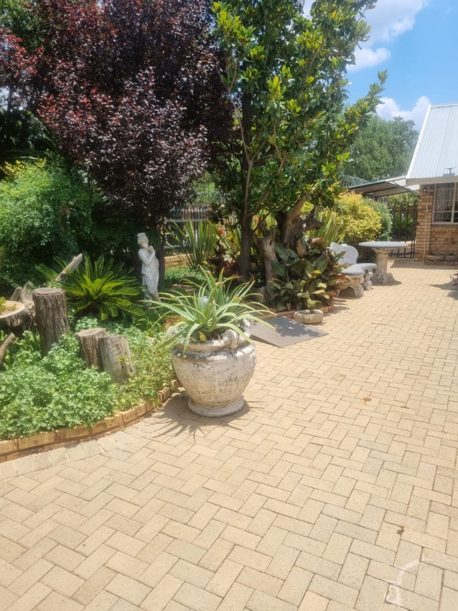 3 Bedroom Property for Sale in Wolmaransstad North West